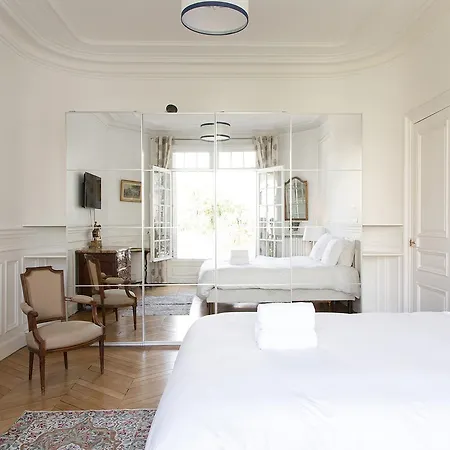 Private Apartment - Maubourg - Eiffel Tower *