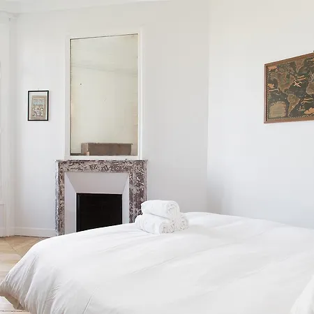 Private Apartment - Maubourg - Eiffel Tower Apartment